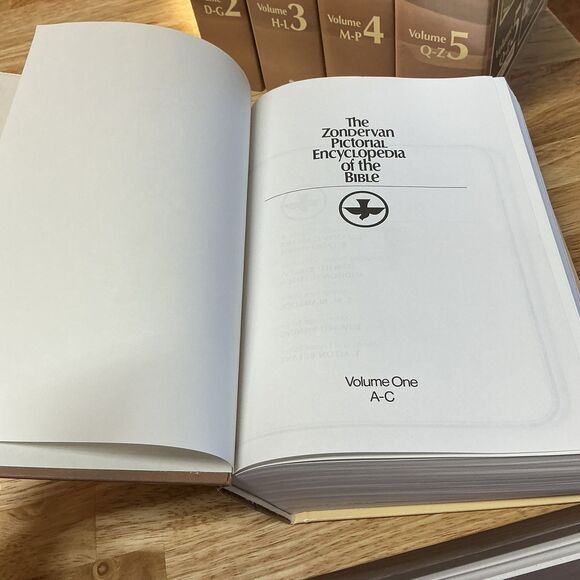 Zondervan Pictorial Encyclopedia of the Bible Volume 1-5 (1975) - Like New - Picture 9 of 16